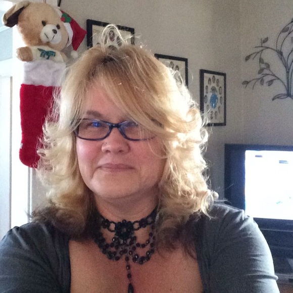 Meet your Posher, Novalee - Picture 1 of 1